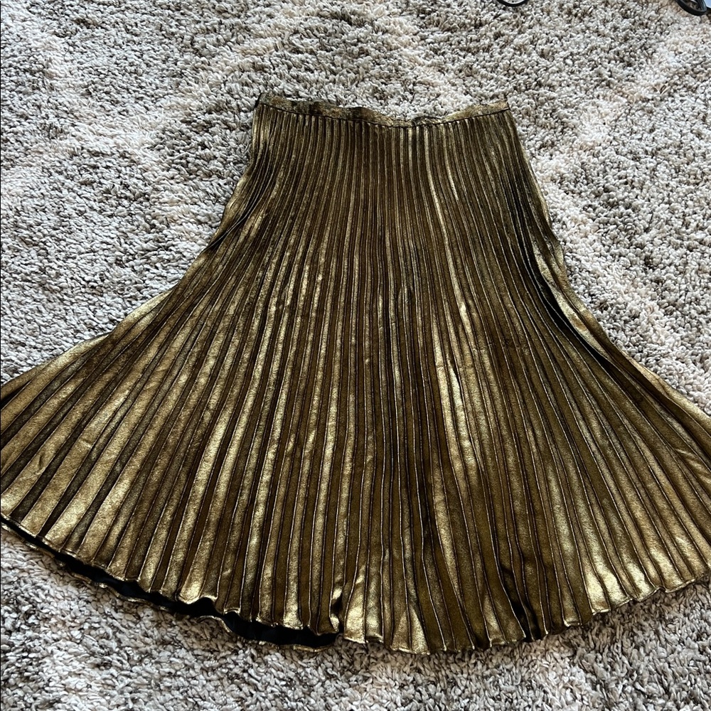 Banana Republic Gold Pleated Skirt size 8